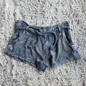 Earthbound Trading Co Shorts NWT